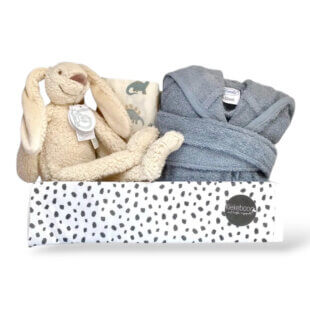Kraamcadeau Jongen Roarsome – gepersonaliseerd badjasje, knuffel Happy Horse en Jollein hydrofiele doek