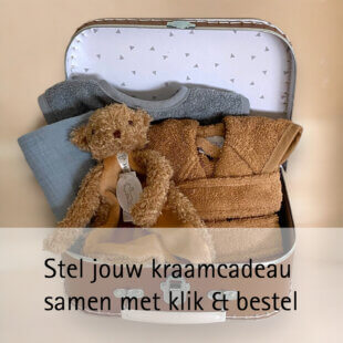 Kraamcadeau Koffertje stijlvol verpakt en klaar om te geven