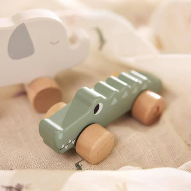 Houten speelgoed krokodil Jollein Jungle Jambo uit Kraamcadeau Jongen Julius – duurzaam babycadeau jongen