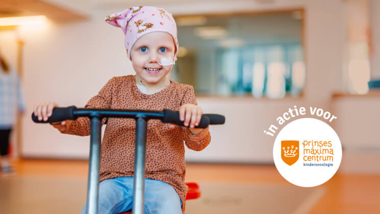 Steunactie voor het Prinses Máxima Centrum Foundation – kind in behandeling met loopfiets.
