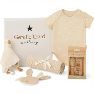 Kraamcadeau Little Dutch samenstellen met naam in cadeauverpakking