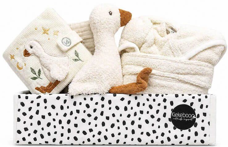 Neutraal kraamcadeau in cadeaubox